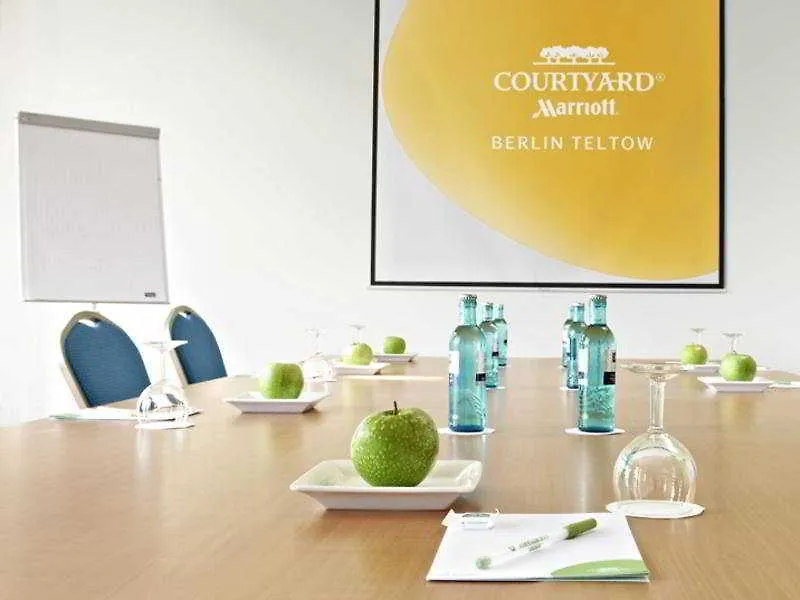 מלון Courtyard By Marriott Berlin טלטאו 4*,  גרמניה