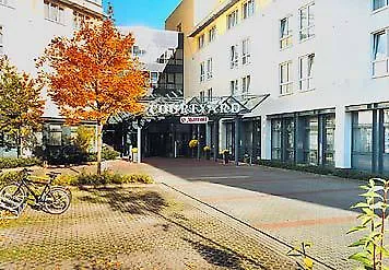 מלון Courtyard By Marriott Berlin טלטאו